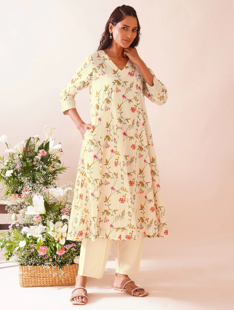 Women Multicolour Cotton V Neck Flared Kurta